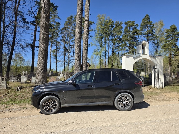 Sadarbībā ar auto nomu «SIXT Latvija» apceļojam Latgali - BMW X5 no 60 eiro dienā 391382