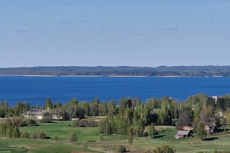 Rāznas ezers pie Mākoņkalna iegūst labiekārtotu pludmali. Foto: Aivars Arnicāns 391564