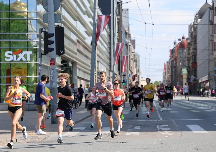 «Rimi Rīgas maratons» pulcē skrējējus no visas pasaules 391574
