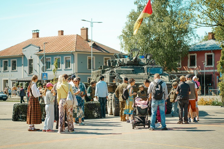 Siguldā ar vērienu nosvin pilsētas svētkus 392051