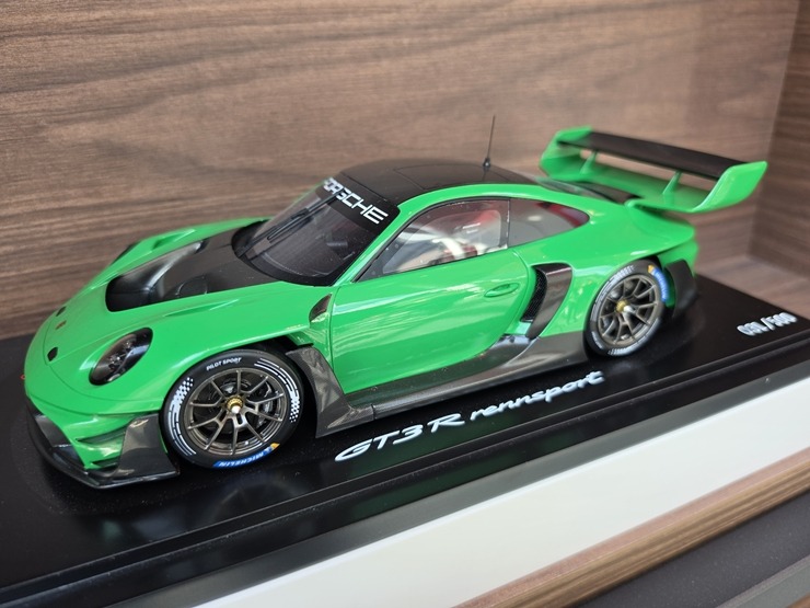 Pārdaugavā tiek atklāts jaunais «Porsche centrs Lidosta» 392400