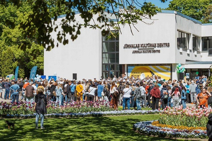 Jūrmalā ar vērienu svin Kūrorta svētkus 392751