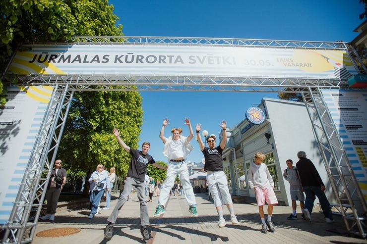 Jūrmalā ar vērienu svin Kūrorta svētkus 392755