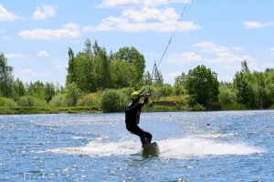 Nr.3: Izbaudām «Wakepark Saldus» piedāvājumu pie ainaviskās Sātiņu-Sesiles ūdenskrātuves 1