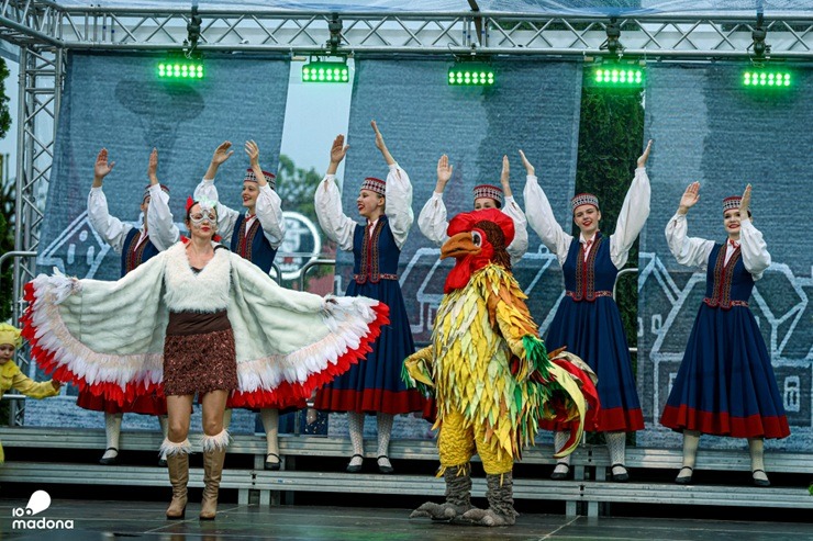 Madona krāšņi svin pilsētas 100 gadu dzimšanas dienu 393907