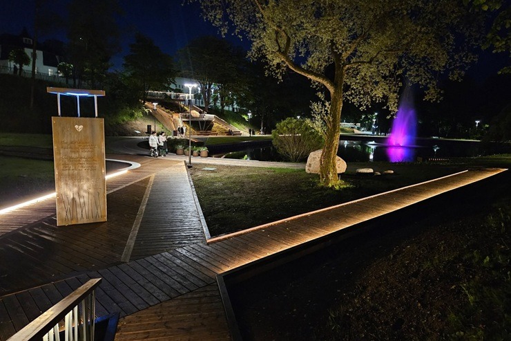 Madona sarūpē pilsētas iedzīvotājiem skaistu 100 gades dāvanu 394256