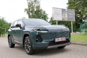 Sadarbībā ar «SIXT Latvia» un «Toyota RAV4» (no 30 eiro dienā) ceļojam uz Skrundas muižu Kuldīgas novadā 17
