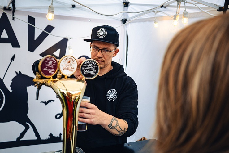 Cēsis atkal miestiņa varā - nosvinēti Alus svētki 394494