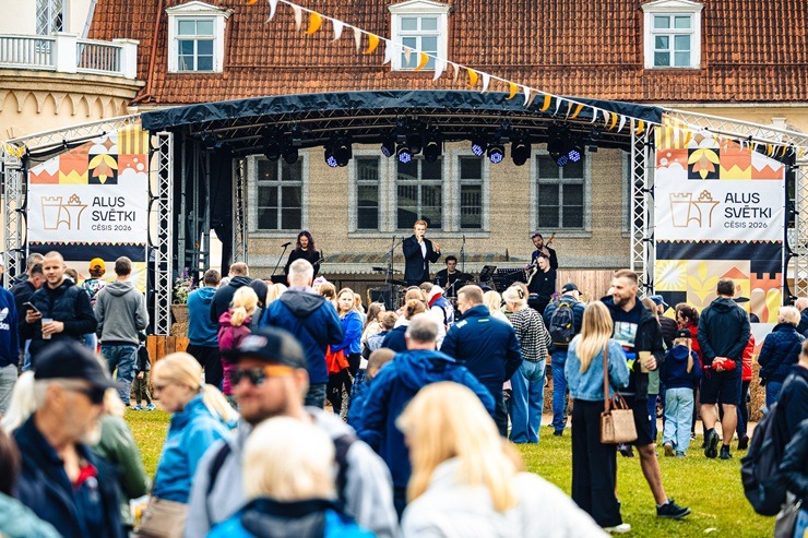 Cēsis atkal miestiņa varā - nosvinēti Alus svētki 394495