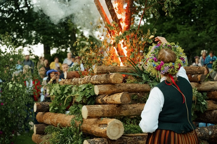 Līgo svētki Siguldas pilsdrupu estrādē ir tradicionāls pasākums. Foto: Zane Magone 394814