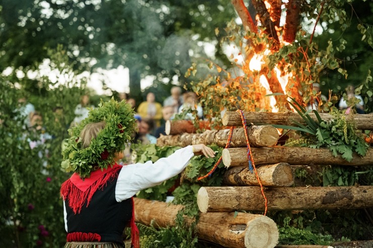 Līgo svētki Siguldas pilsdrupu estrādē ir tradicionāls pasākums. Foto: Zane Magone 394816
