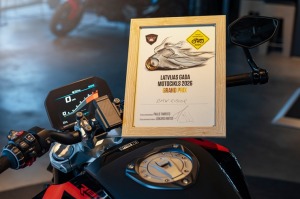 BMW triumfē konkursā «Latvijas Gada motocikls 2026» – BMW R 1300 R iegūst galveno balvu 14