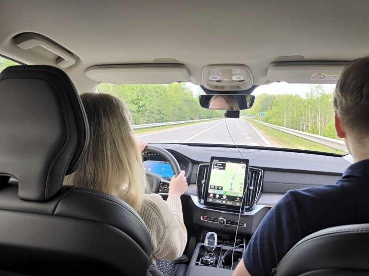 Sadarbībā ar «SIXT Latvia» un «Volvo XC90» (no 55 eiro dienā) apceļojam Latgali 394885