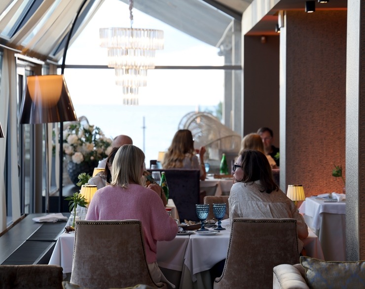 Jūrmalas viesnīca «Baltic Beach Hotel» atklāj jaunas virtuves restorānu «AMBER VIEW» - Vidusjūras virtuve ar turku dvēseli 395217