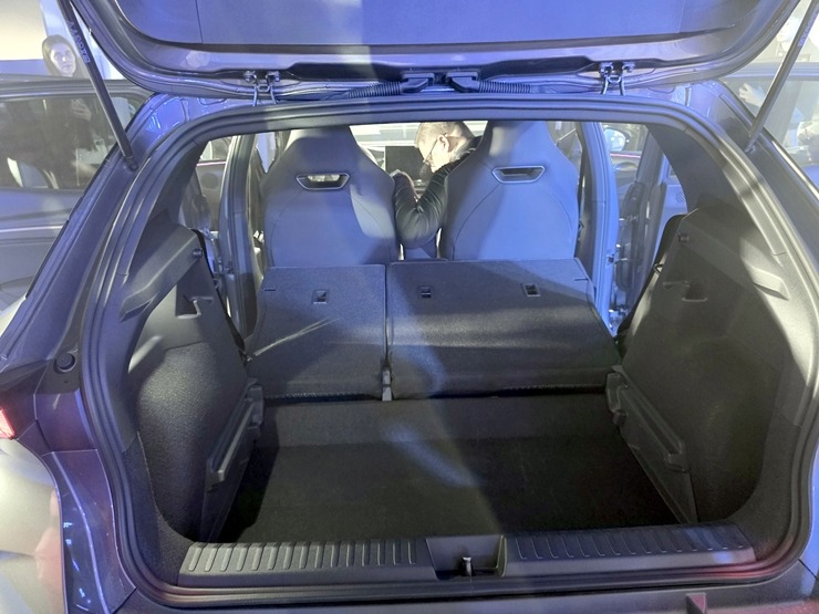 Pārdaugavas auto centrs «Autobrava Motors» ielūdz uz CUPRA RAVAL pirmizrādi Latvijā 395429
