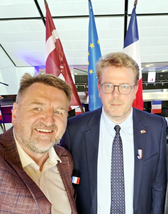 Francijas vēstniecība Latvijā svinīgi atzīmē Bastīlijas ieņemšanas dienu Dailes teātrī 395579