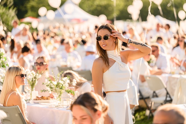 «White Sense Picnic» šogad atklāja Uzvaras parku jaunā gaismā 395768