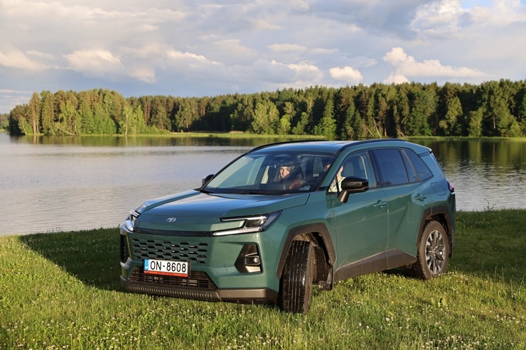 Apceļojam Latviju sadarbībā ar «SIXT Latvia» un «Toyota RAV4» (no 30 eiro dienā) 395834