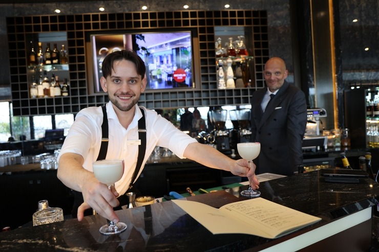 Izbaudām Vecrīgas viesnīcas «Grand Hotel Kempinski Riga» Michelin restorāna «Stage22 Bar & Restaurant» godalgoto vīna karti 396298