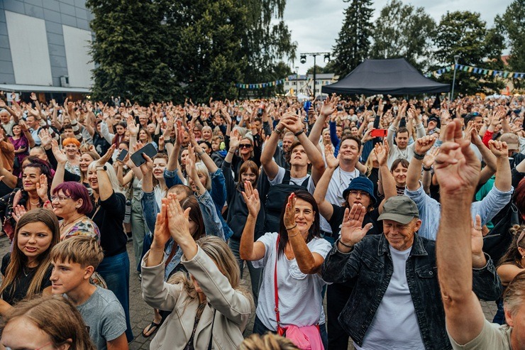 Valmiera vērienīgi svin 743. dzimšanas dienu 396345