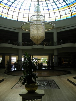 Viesnīca Tropicana Grand Oasis atrodas Šark-Bay rajonā 10 km attālumā no Naama Bay centra un 3 km attālumā no Šarm el Šeihas lidostas Viesnīca Tropicana Grand Oasis atrodas Šark-Bay rajonā 10 km attālumā no Naama Bay centra un 3 km attālumā no Šarm el Šeihas lidostas 20203