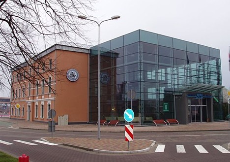 2008. gada 5. februārī Ventspils TIC aicināja viesus uz jauno biroja telpu atklāšanu, kas turpmāk atradīsies modernajā Prāmju termināļa ēkā Dārza ielā 2008. gada 5. februārī Ventspils TIC aicināja viesus uz jauno biroja telpu atklāšanu, kas turpmāk atradīsies modernajā Prāmju termināļa ēkā Dārza ielā 20352