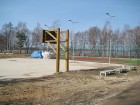 Uzņēmumu sporta spēlēm tiek iekārtoti gan tenisa, gan basketbola un citi laukumi 11