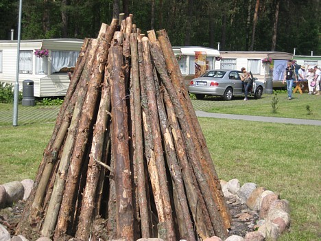 Speciāla vieta ugunskuram 22901