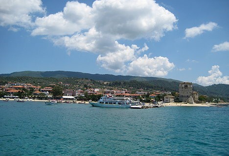 Uranopolis (grieķu valodā Ouranoupolis) atrodas Halkidiki rajonā 23402