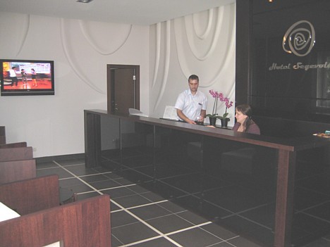 Viesnīcas viesu uzņemšanas dienests 23423