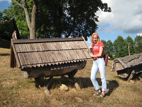 Lai piedalītos Dižajā Baltijas apceļošanas akcijā ir jābildējas pie bišu stropa. Sīkāka informācija: www.greatbaltic.eu Lai piedalītos Dižajā Baltijas apceļošanas akcijā ir jābildējas pie bišu stropa. Sīkāka informācija: www.greatbaltic.eu 26360