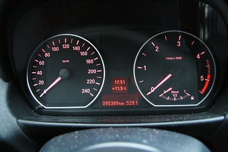 No Rīgas līdz Kauņai caur Liepāju un Klaipēdu ir 529 km. No Liepājas līdz Kauņai ceļā pavadījām ar vienu nelielu pauzi vairāk nekā 4 stundas No Rīgas līdz Kauņai caur Liepāju un Klaipēdu ir 529 km. No Liepājas līdz Kauņai ceļā pavadījām ar vienu nelielu pauzi vairāk nekā 4 stundas 28053