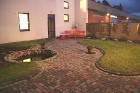Viesnīcas Naktsmājas pagalms piedāvā atpūtu konferenču laikā 12