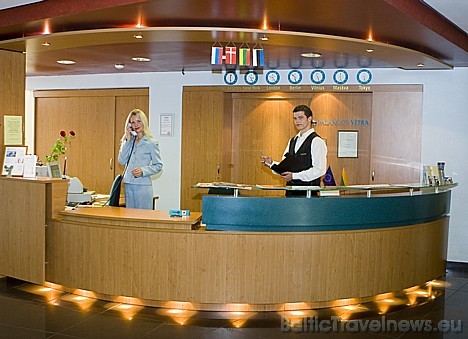 Viesu uzņemšanas dienests 28499