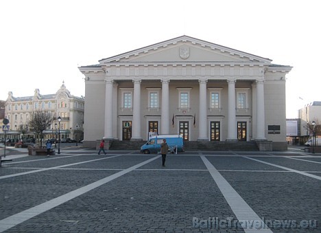 Šodien Viļņa ir viena no vairāk apmeklētākajām Rietumeiropas pilsētām, kas pievērš tūristu uzmanību ne tikai ar savu arhitektūru, bet arī ar dažādiem Šodien Viļņa ir viena no vairāk apmeklētākajām Rietumeiropas pilsētām, kas pievērš tūristu uzmanību ne tikai ar savu arhitektūru, bet arī ar dažādiem 28996