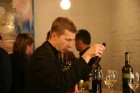 Vācijas populārākās vīnogu šķirnes ir Riesling, Mueller-Thurgau (Rivaner), Silvaner, Grauburgunder, Weissburgunder, Spaetburgunder, Dornfelder un Lemb 12