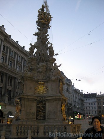 Statuja mēra slimības cietušajiem 31891