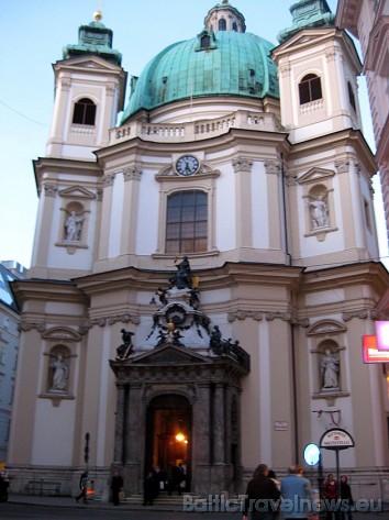 Vīnes viena no greznākajām baznīcām- Pētera baznīca 31892