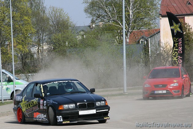 “HGK” & “Stuntfighters” drifta šovs notiks 8. maijā plkst. 14.00 un 16.00 un 9. maijā plkst. 12.00, 14.00 un 16.00 pie Starptautiskā izstāžu centra Ķī “HGK” & “Stuntfighters” drifta šovs notiks 8. maijā plkst. 14.00 un 16.00 un 9. maijā plkst. 12.00, 14.00 un 16.00 pie Starptautiskā izstāžu centra Ķī 32852