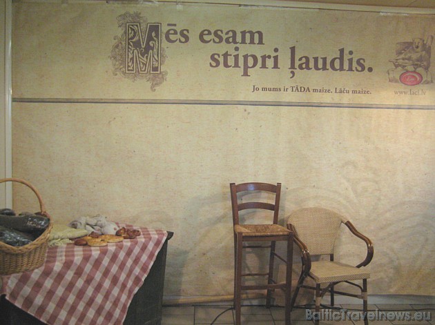 Dažādas izklaides, pasākumi bērniem vai arī īpašas programmas jaunlaulātajiem tiks papildinātas ar jautru fotogrāfēšanos un... Dažādas izklaides, pasākumi bērniem vai arī īpašas programmas jaunlaulātajiem tiks papildinātas ar jautru fotogrāfēšanos un... 32919