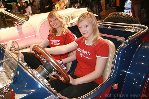Travelnews.lv un retro automobiļi. Links uz fotogaleriju no 07.05.2009 Nr.2 33019