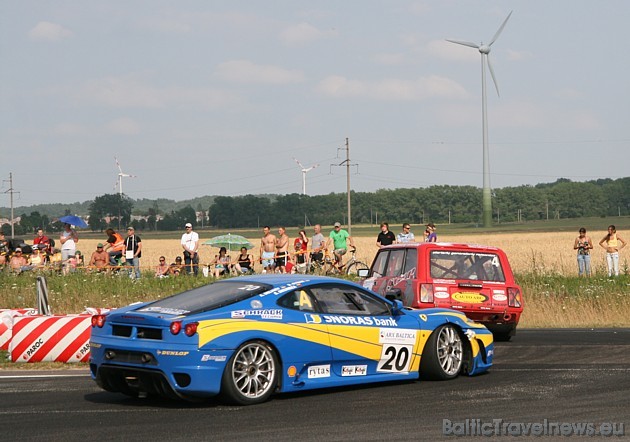 Otrais Ferrari F430 ar numuru 20 ieņēma tikai 5.vietu, piekāpjoties - 2.vietas automašīnai Adampolis Luego Kit, 3.vietas automašīnai BMW 330d un 4.vie Otrais Ferrari F430 ar numuru 20 ieņēma tikai 5.vietu, piekāpjoties - 2.vietas automašīnai Adampolis Luego Kit, 3.vietas automašīnai BMW 330d un 4.vie 35349