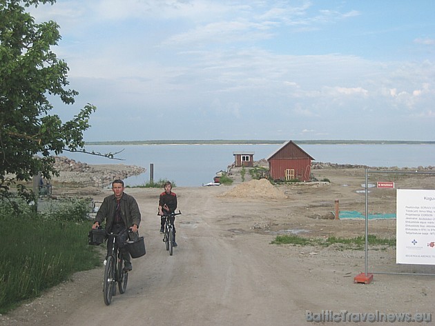 Mazie zvejnieki no rīta jau dodas mājās ar saviem lomiem 35636