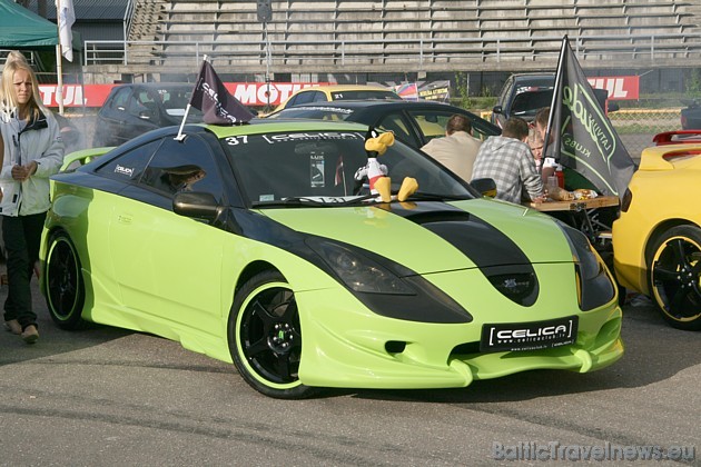 Visu uzmanību piesaista Toyota Celica 35815