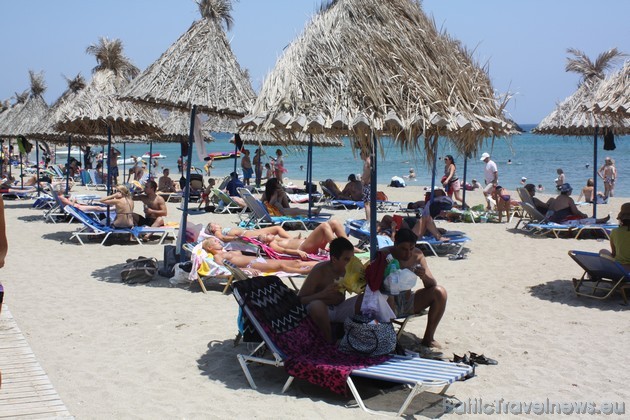 Vai Beach pludmale piedāvā atpūtniekiem plašu atpūtas veidu iespējas 36648