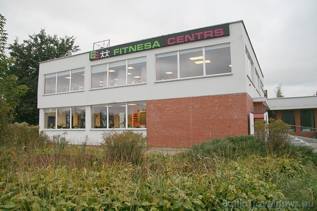 Fitnesa klubs ''EE Fitness'' atrodas Ikšķilē (Skolas iela 4), kas 26.09.2009 aktīvi iesaistījās projektā ''Esi Aktīva, Latvija!'' Fitnesa klubs ''EE Fitness'' atrodas Ikšķilē (Skolas iela 4), kas 26.09.2009 aktīvi iesaistījās projektā ''Esi Aktīva, Latvija!'' 37017