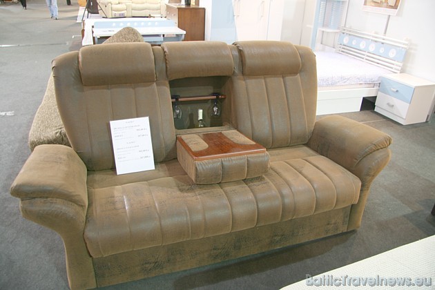 Izstādē notiks vairāki dizaina konkursi un pasākumi, ar kuriem var iepazīties izstādes mājas lapā www.balticfurniture.lv 37204