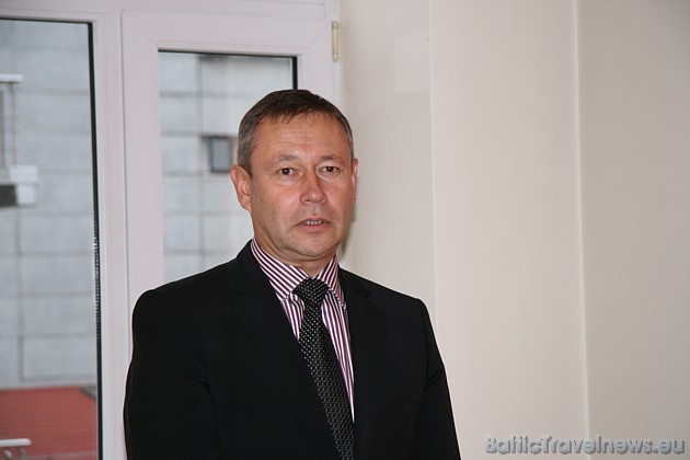 Dr. Māris Rēvalds augstu novērtēja Latvijas ārstu profesionālismu, taču ekonomisko apsvērumu dēļ tie ir spiesti meklēt klientus ārpus Latvijas 37565