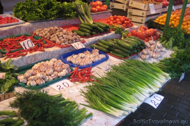 Mārtiņos ļaudis var priecāties par sētā savesto ražu 38067