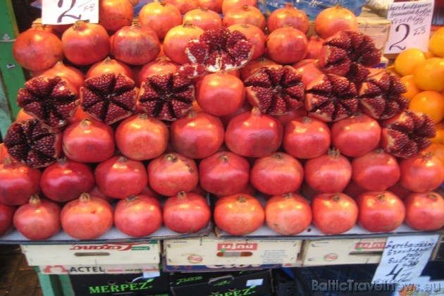 Tāpat tumšajā gadalaikā acis var priecēt arī košās krāsas, ar ko lepojas rudenī ievāktā raža 38073